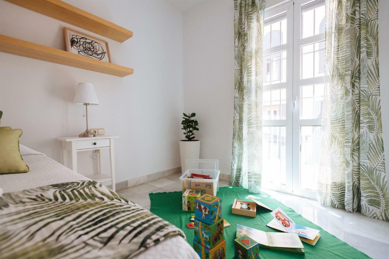 El Refugio De San Luis Con Parking Opcional Apartment Sevilla Bagian luar foto