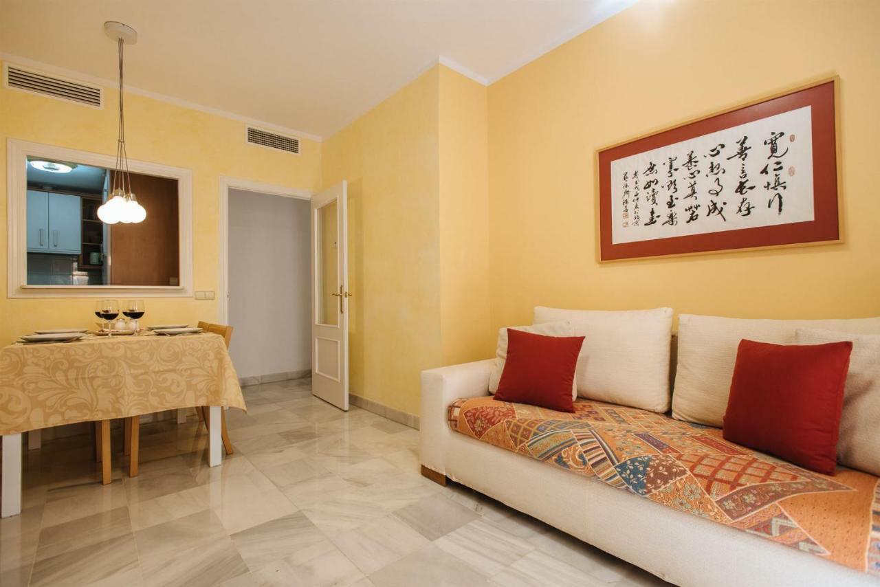 El Refugio De San Luis Con Parking Opcional Apartment Sevilla Bagian luar foto