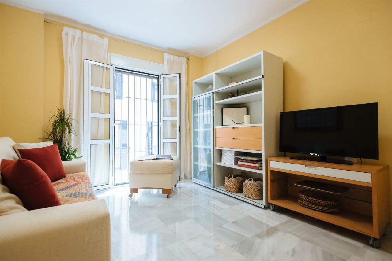 El Refugio De San Luis Con Parking Opcional Apartment Sevilla Bagian luar foto
