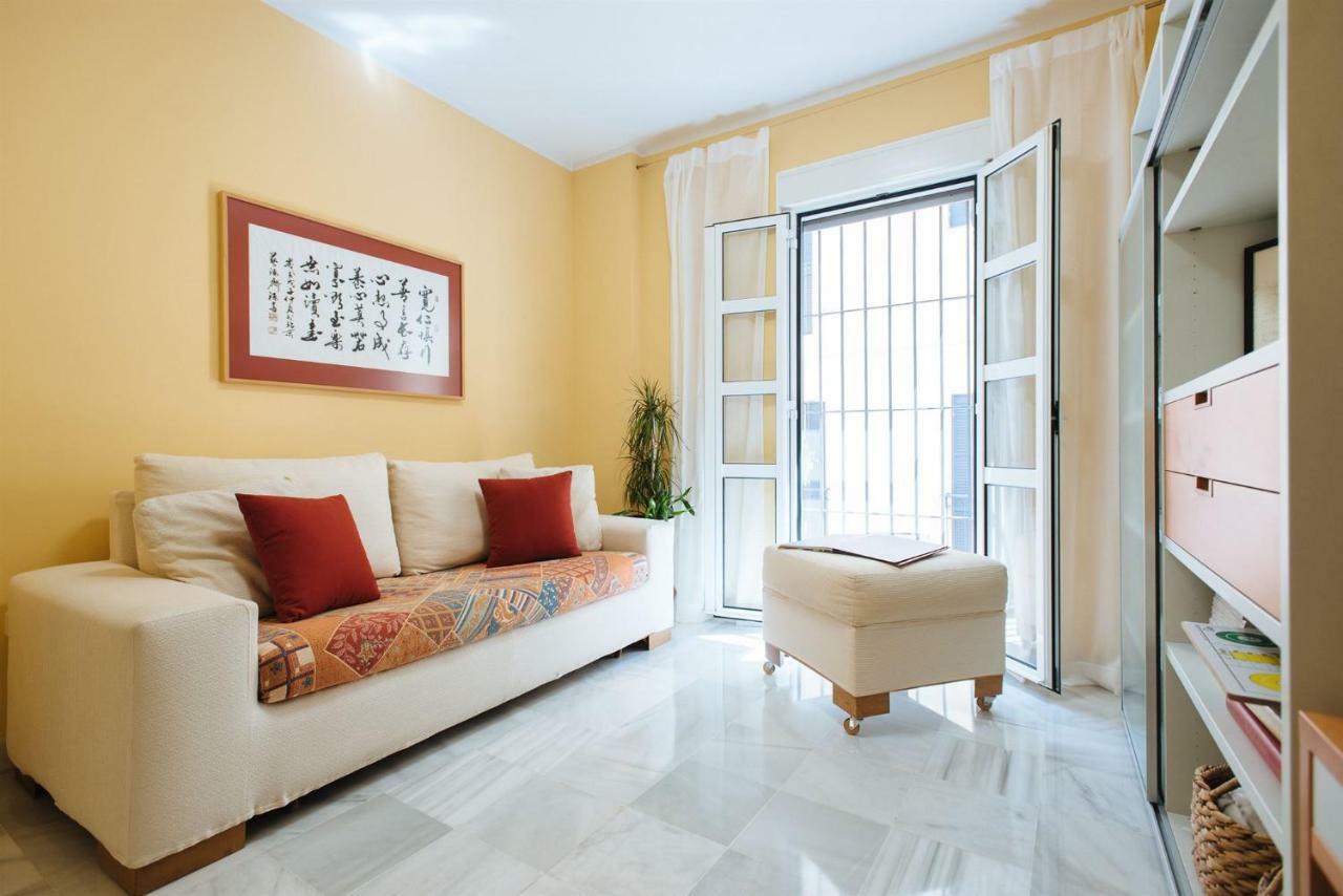 El Refugio De San Luis Con Parking Opcional Apartment Sevilla Bagian luar foto
